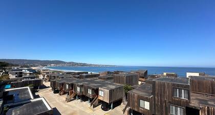 Ocean Harbor 427 - Monterey Condo - Oceanviews