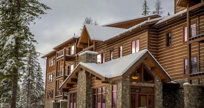 Incredible Whitefish Mountain Ski and summer baselodge! Underground parking and close ski access