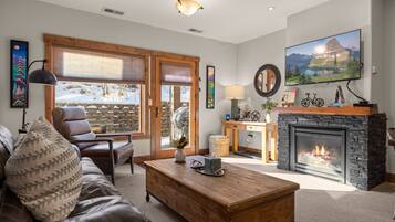 TV connectée, cheminée