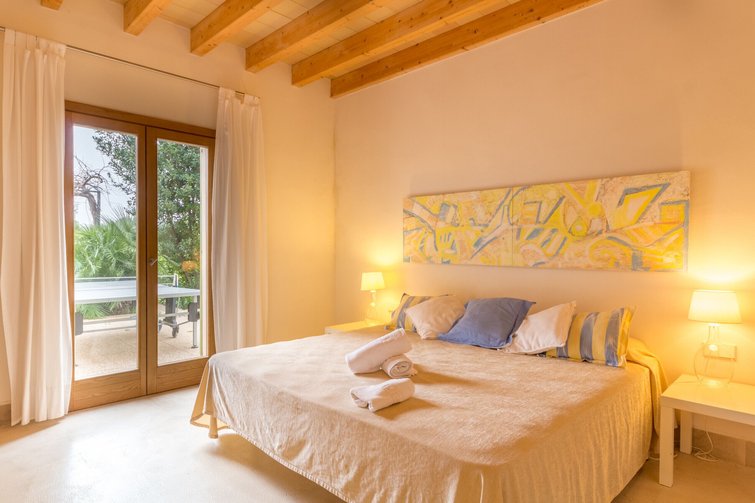 5 slaapkamers, een kluis op de kamer, een strijkplank/strijkijzer