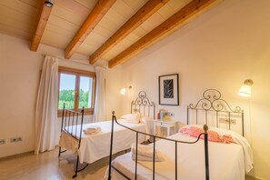 3 camere, ferro/asse da stiro, Wi-Fi gratuito, lenzuola