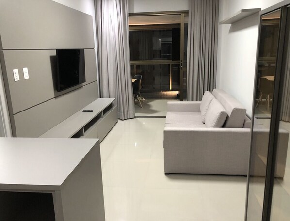 TV