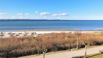 Am Strand, Liegestühle