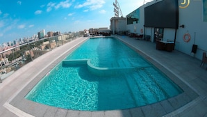 Outdoor pool - The Jewel Hotel (Manama)