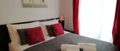 Basic Double or Twin Room | Premium bedding, down comforters, pillowtop beds, in-room safe