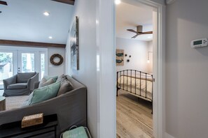 3 bedrooms, iron/ironing board, WiFi (free), bed sheets - 30% Off~"Cottage 62"~Walk to Beach/Seaside~Beach Gear & Access~CharmingLuxe! (Santa Rosa Beach)