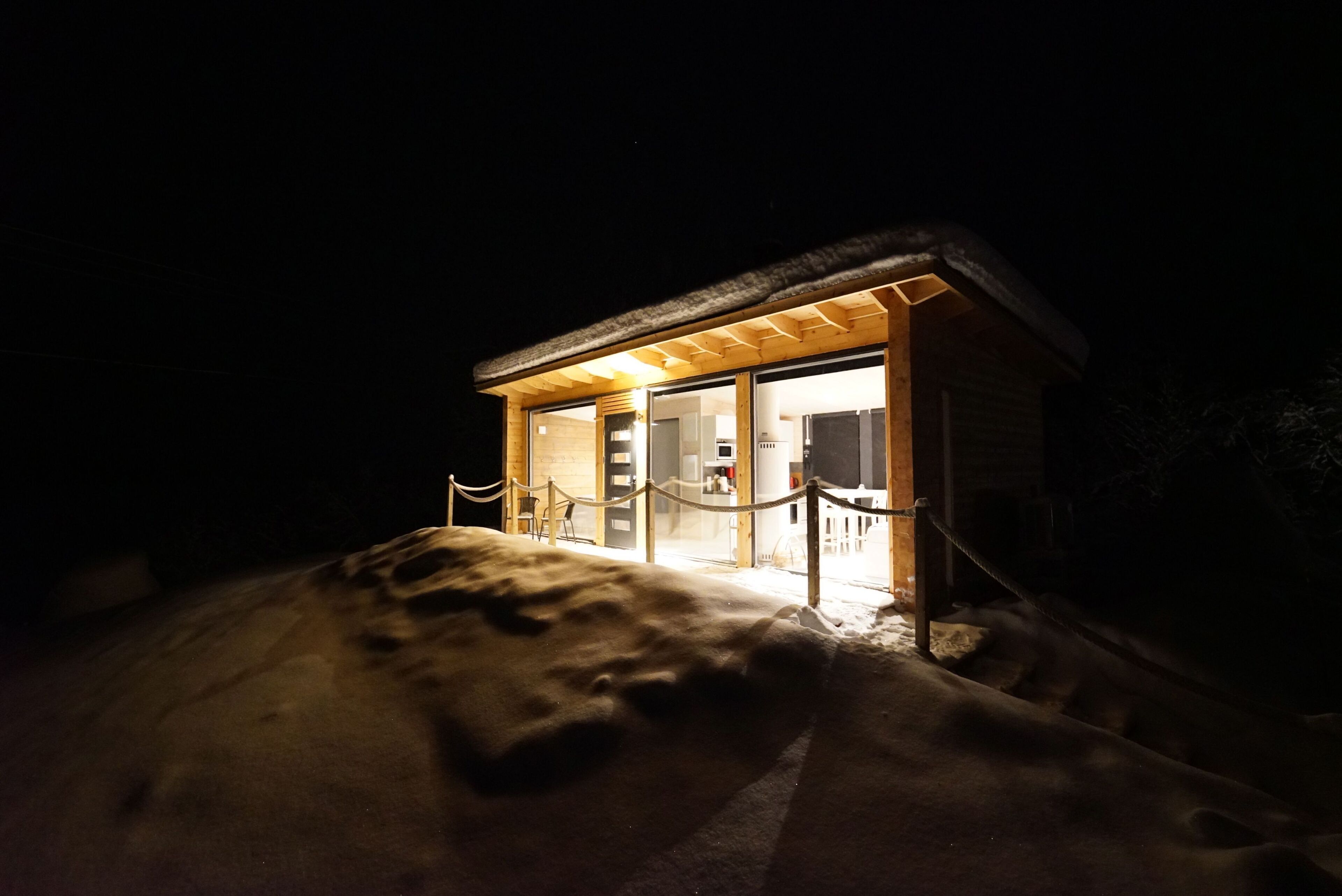 deluxe cabin (halla) | 3 bedrooms, free wifi, bed sheets