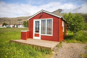 Cunas gratuitas, wifi gratis y ropa de cama