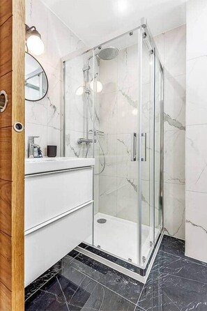 Hair dryer - Studio 5* super central, air-conditioned balcony with view (Luxembourg)