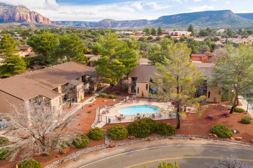 Red Rock Casita~1BD/1BA Condo Oak Creek Walking Distance To Everything!