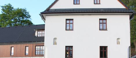 Bagian depan properti