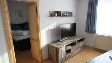 2 Schlafzimmer, Bügeleisen/Bügelbrett, Reisekinderbett, kostenloses WLAN