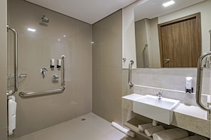 Ducha del cuarto de baño