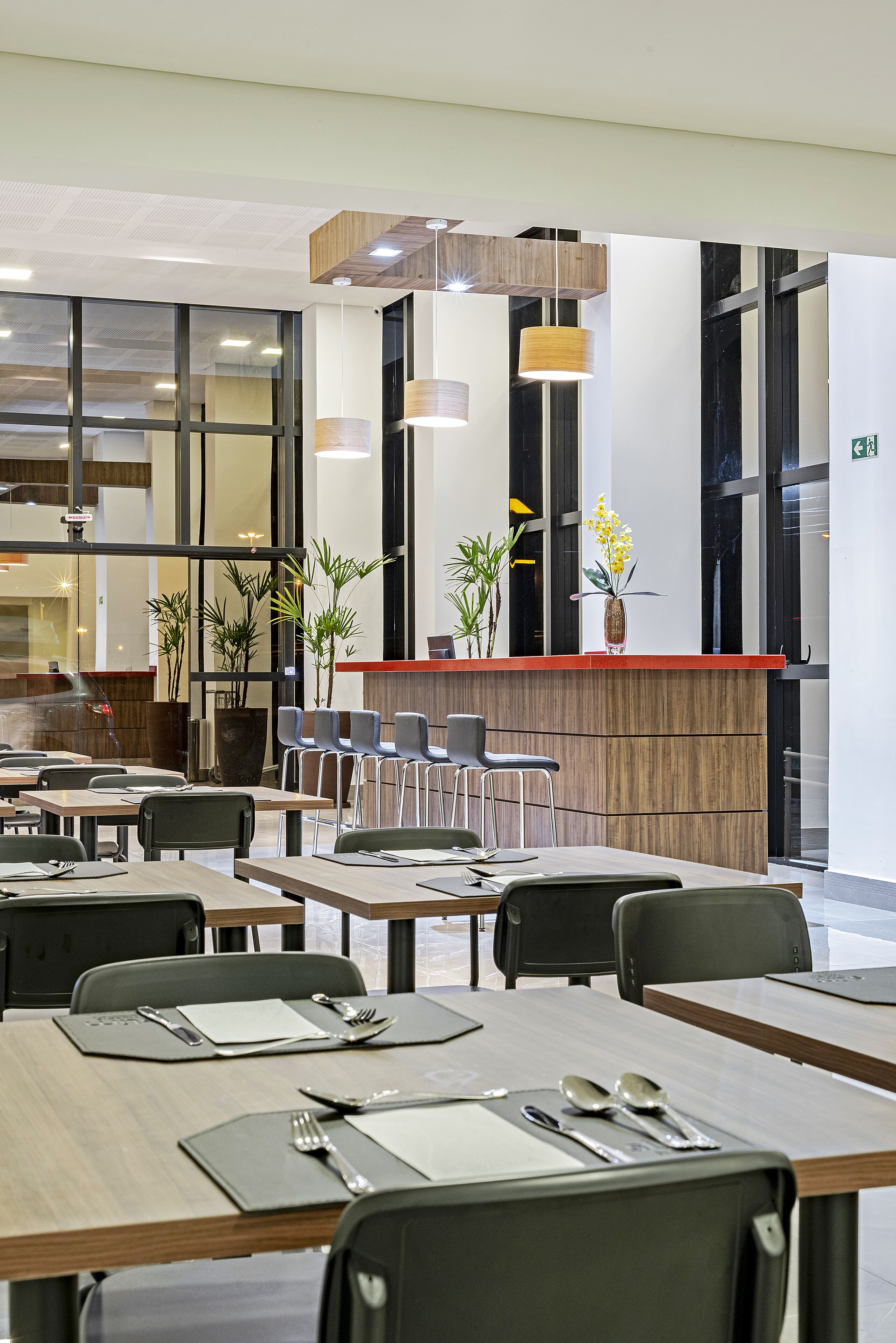 breakfast, lunch and dinner served