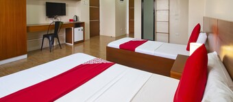 Super OYO 832 The Teepee Place Hostel & Residence Inn