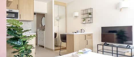 1 chambre, fer et planche à repasser, Wi-Fi, draps fournis