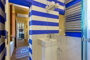 Dusche, Haartrockner