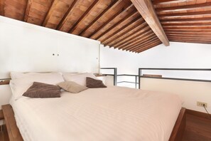 2 bedrooms, iron/ironing board, WiFi, bed sheets - Maggio View Apartment (Firenze)