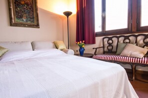 2 bedrooms, iron/ironing board, WiFi, bed sheets - Maggio View Apartment (Firenze)