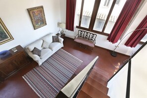 TV - Maggio View Apartment (Firenze)