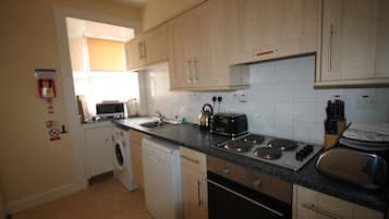 Cottage, 3 phòng ngủ (Halliman Skerries) | Bếp riêng | Tủ lạnh, lò vi sóng, lò nướng, bếp nấu