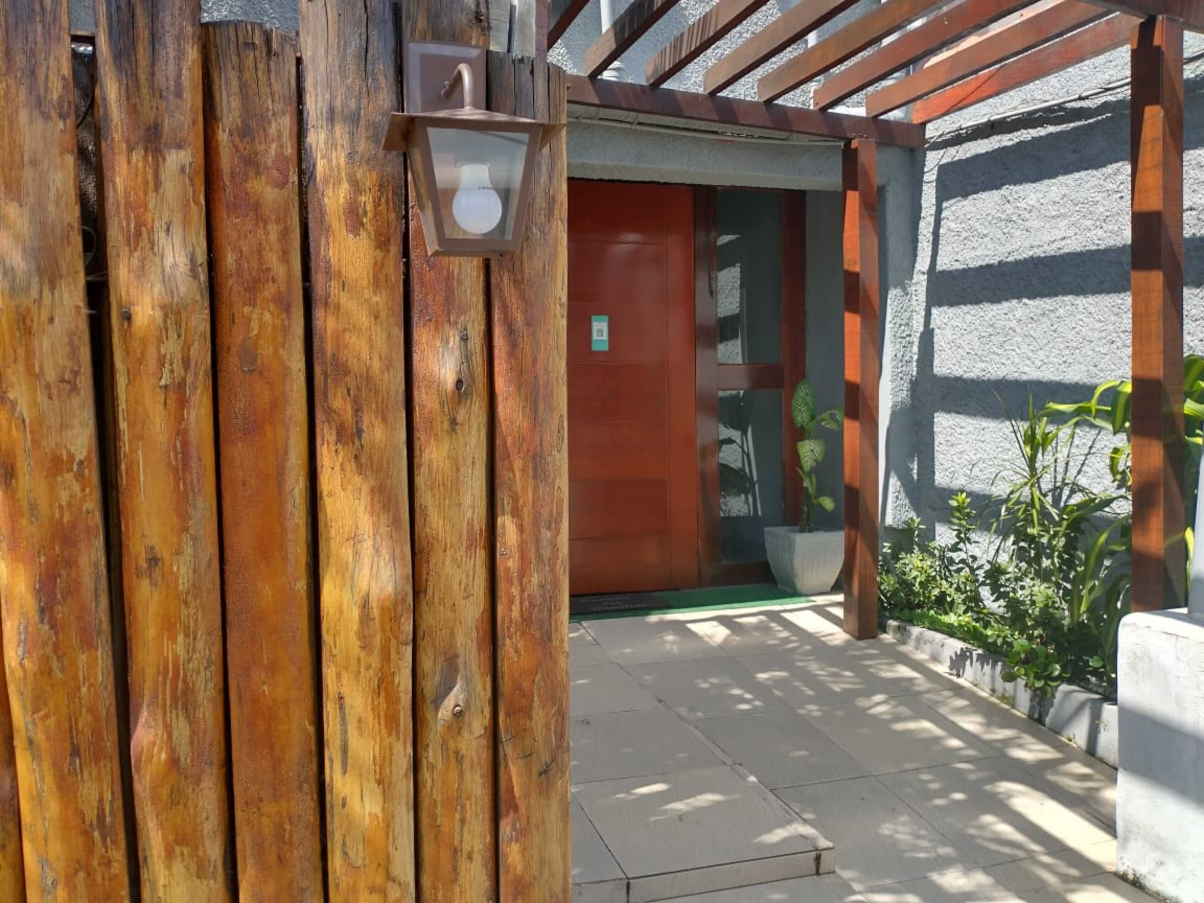 Fachada da propriedade