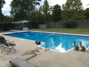 Utomhuspool