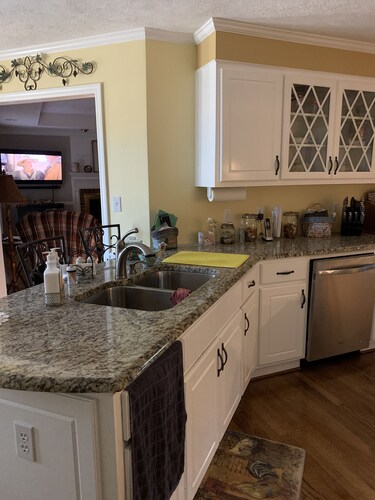 House on large 2 1/2 acre lot, off the main road and close to I 20 , for Masters