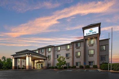 Bay Inn & Suites Troy