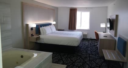 Bay Inn & Suites Troy