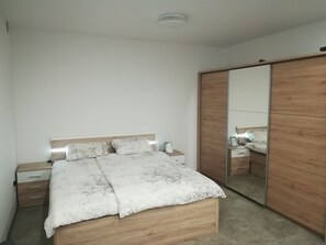 1 habitación, escritorio, insonorización y wifi 