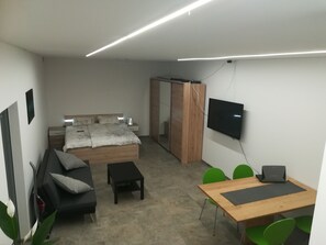 1 habitación, escritorio, insonorización y wifi 
