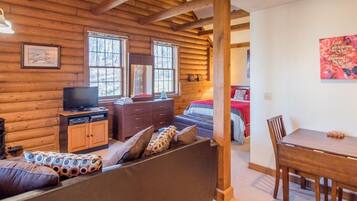The Serenity Suite | Living area | Fireplace