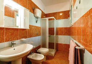 Douche, douche à « effet pluie », bidet