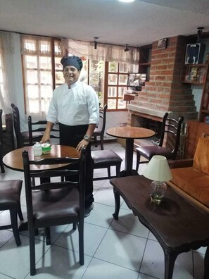 Daily continental breakfast (USD 3.00 per person)