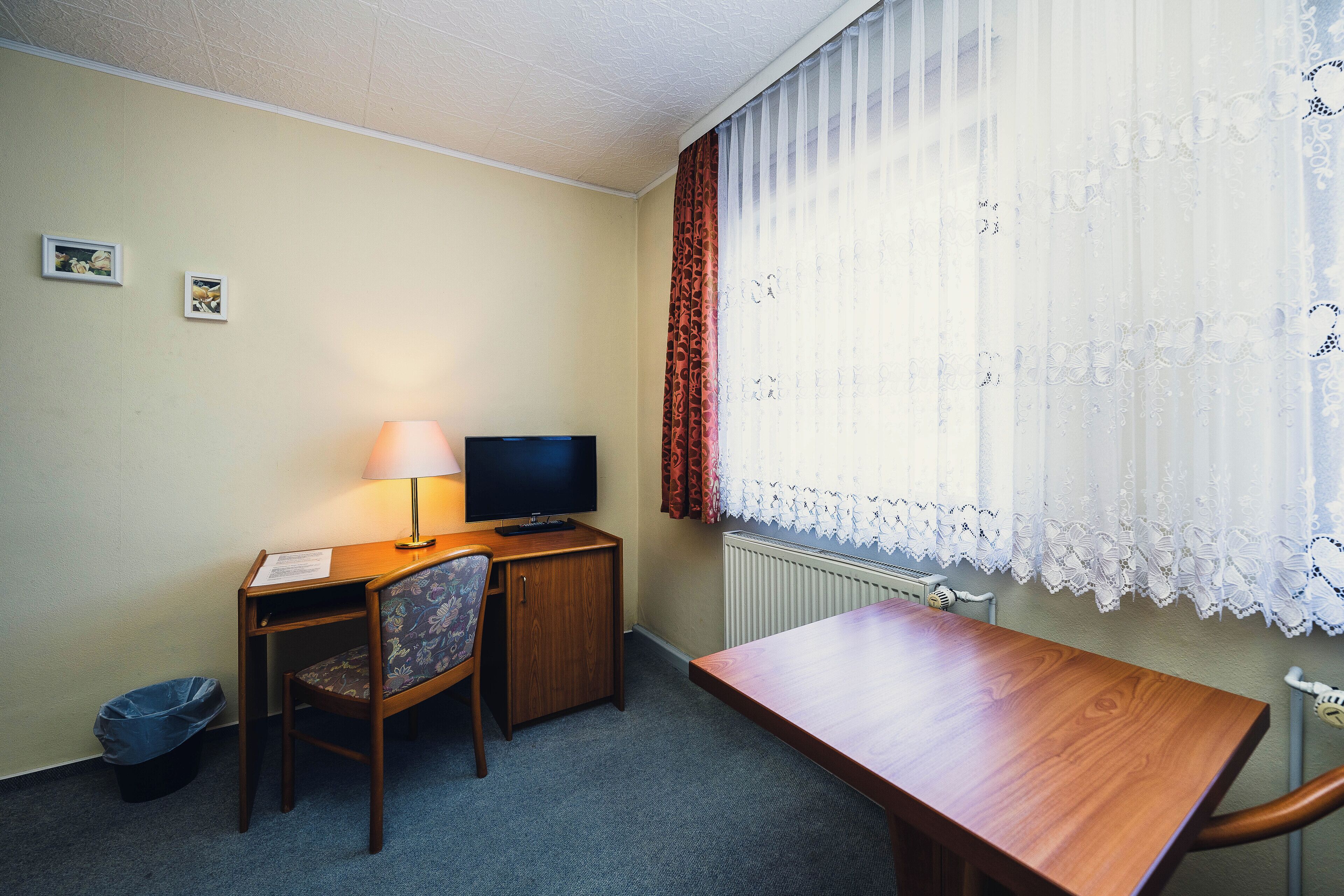 classic single room | 1 bedroom, desk, laptop workspace, free wifi