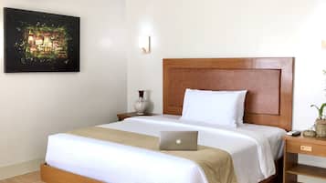 In-room safe, individually decorated, individually furnished, desk