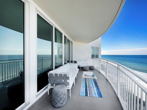 Terrace/patio - 4 Complimentary Beach Chairs! Aqua 801 Oceanfront-3 Balconies/Sleeps 10/Clean (Panama City Beach)