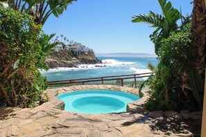 Outdoor pool - Gorgeous Ocean Front Condo -Rosarito Beach -VIEWS! (Rosarito)