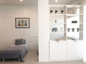 1 chambre, fer et planche Ă repasser, Wi-Fi, draps fournis