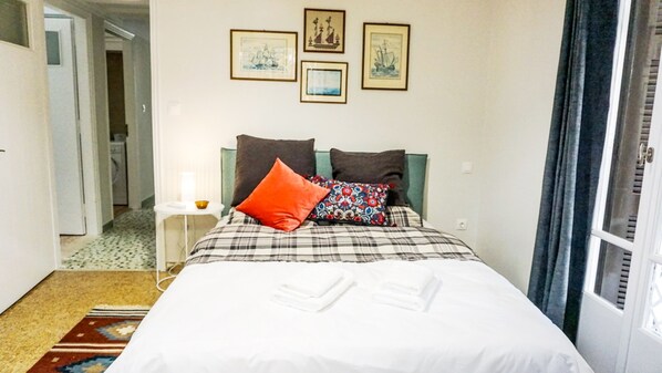 2 bedrooms, desk, iron/ironing board, free WiFi