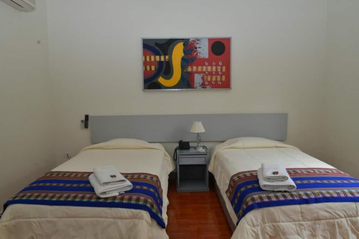 Minibar, gratis wi-fi och sängkläder
