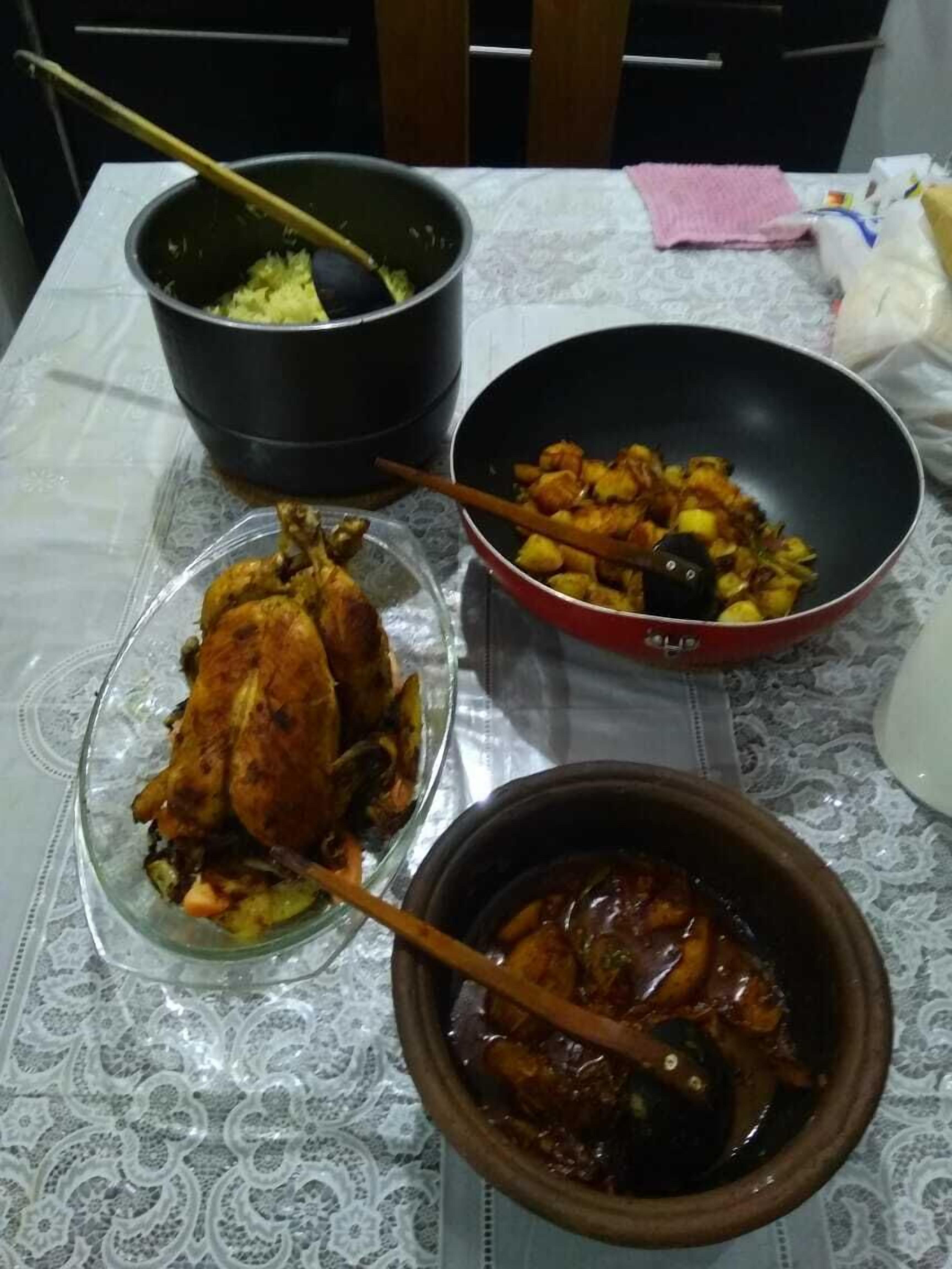 Trang thiết bị bếp chung