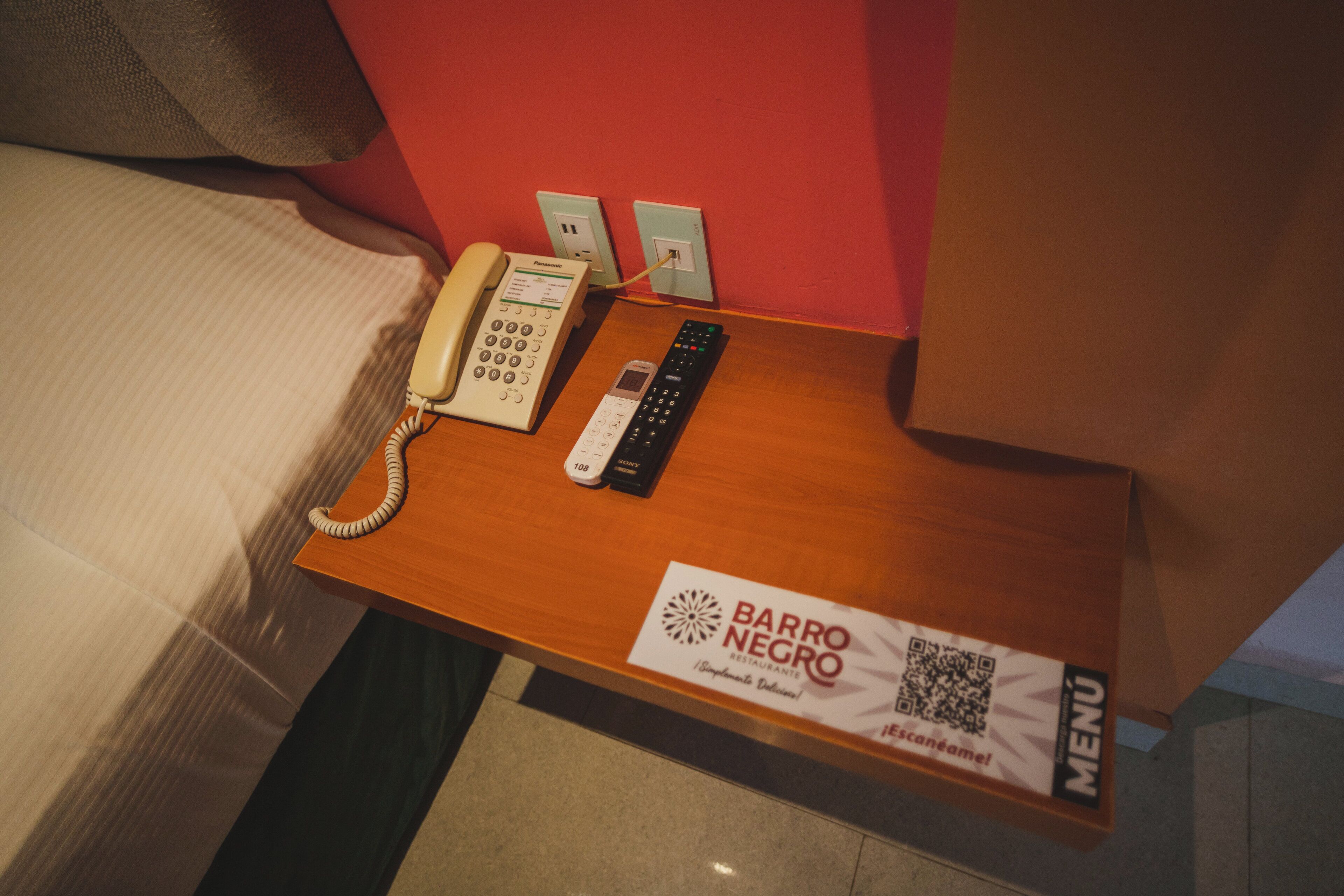 executive room, 1 king bed | 1 bedroom, laptop workspace, iron/ironing board, free wifi