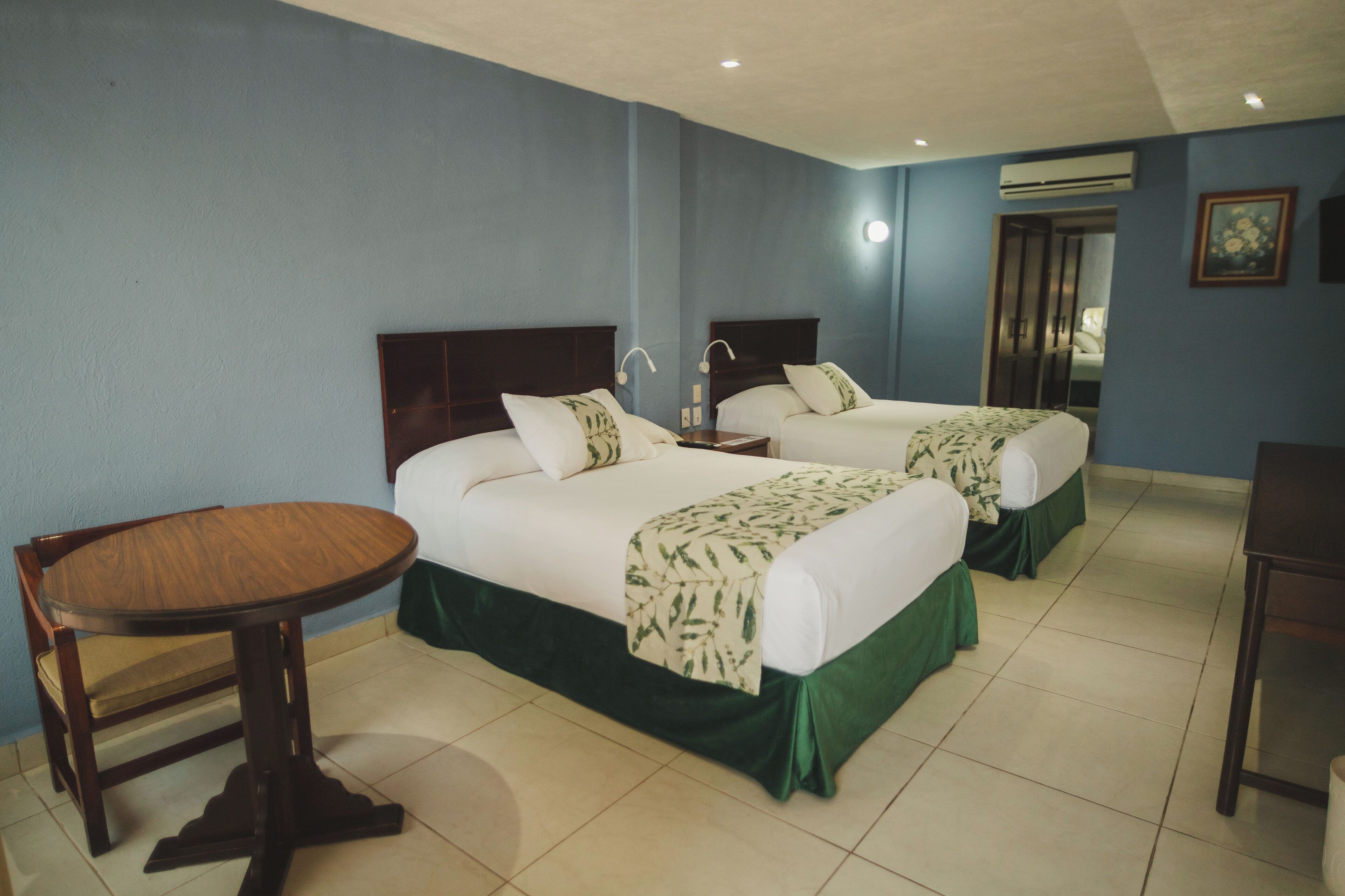 1 bedroom, laptop workspace, iron/ironing board, free wifi