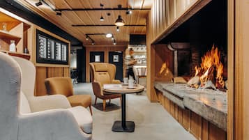 Bar lounge