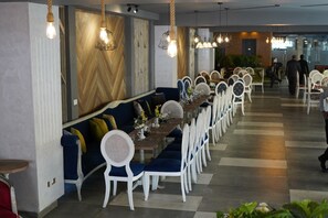 Breakfast, lunch, dinner served; Indian cuisine  - OBAN Hotel (Lahore)