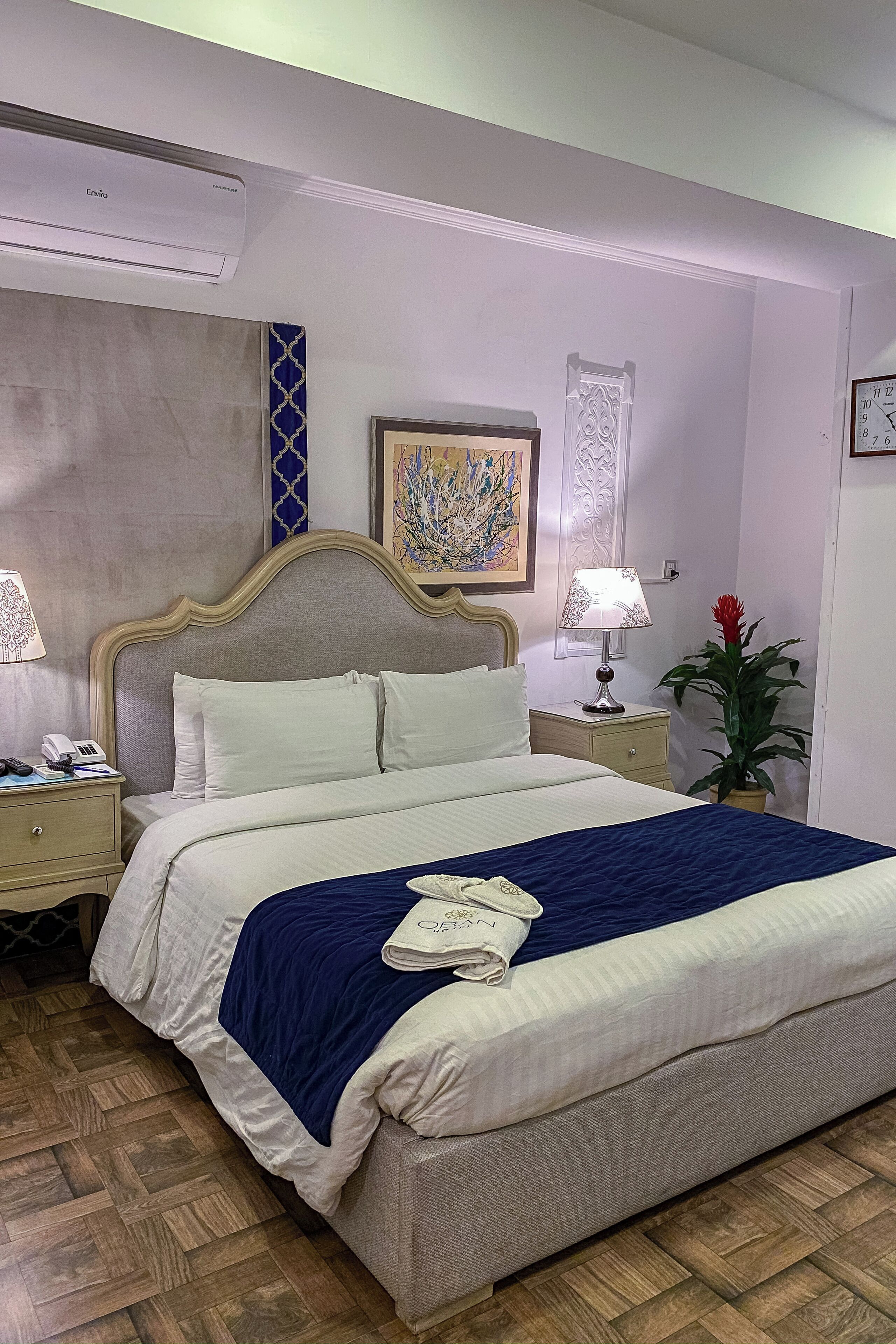 Habitación Deluxe | Minibar, caja fuerte, escritorio y espacio para trabajar con un portátil