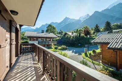 Glacier 3 Bed Apartment with Mountain Views Les Houches