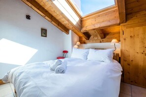 3 chambres, fer et planche à repasser, accès au Wi-Fi (inclus)